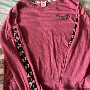 VS Crewneck size medium